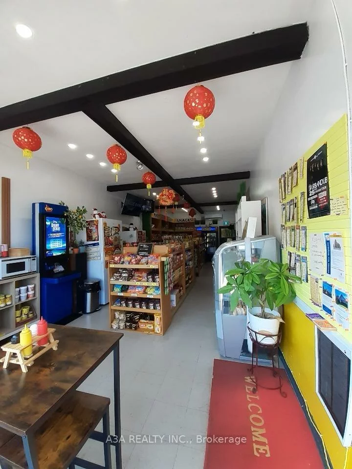 794, Wilson, Downsview-Roding-CFB, Toronto