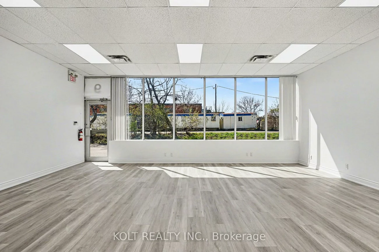 1040, Martin Grove, West Humber-Clairville, Toronto