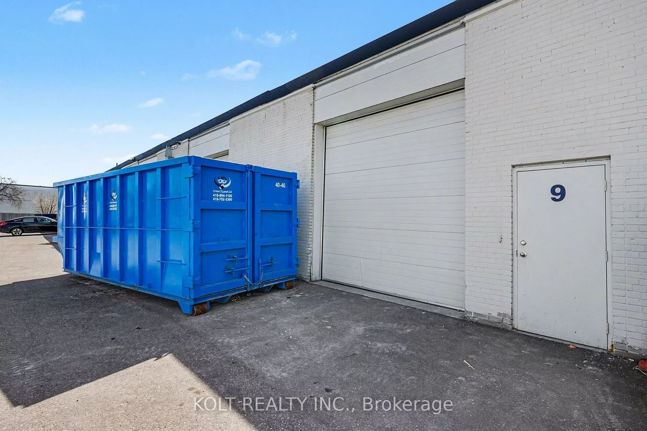 1040, Martin Grove, West Humber-Clairville, Toronto