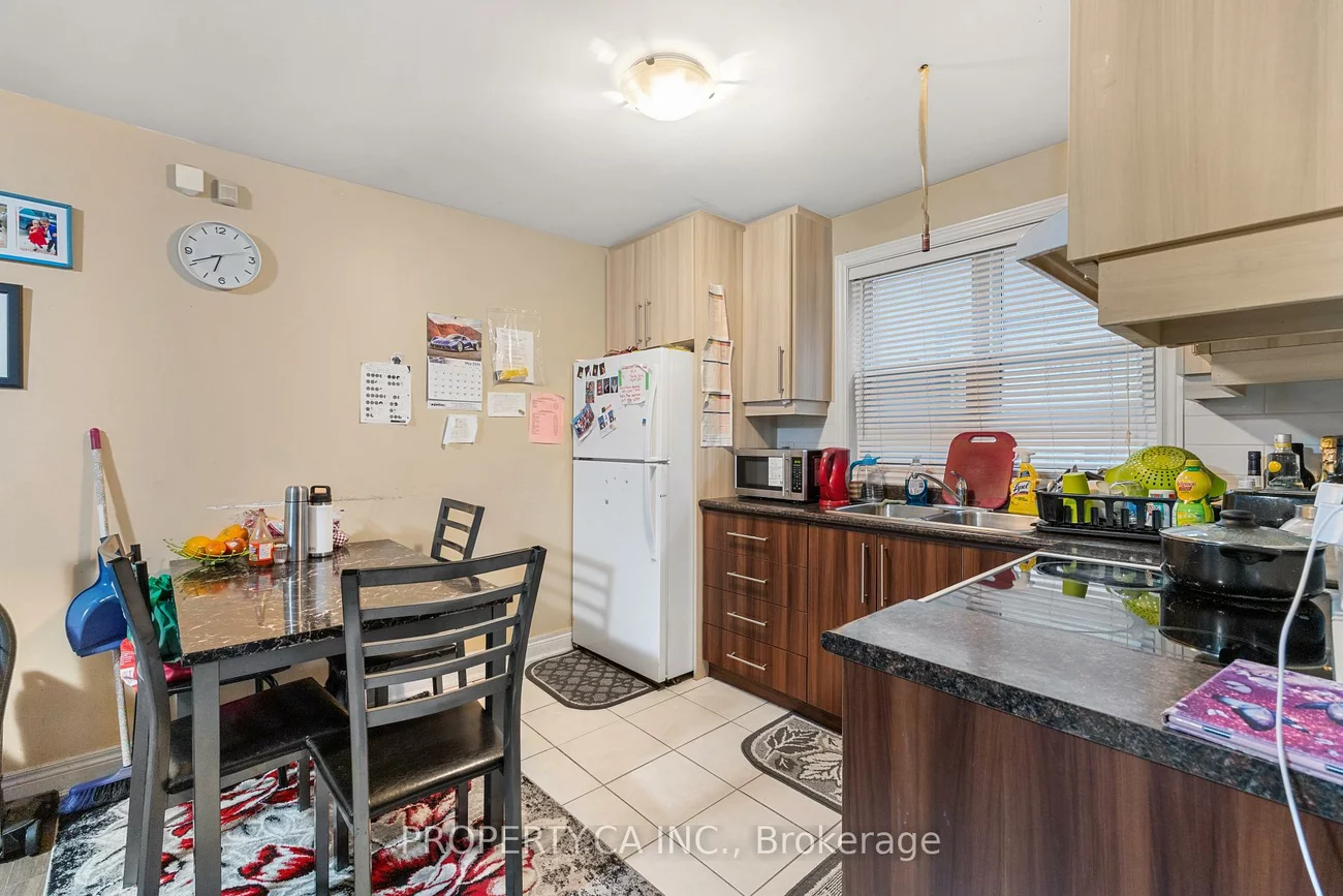 1213, Weston, Mount Dennis, Toronto