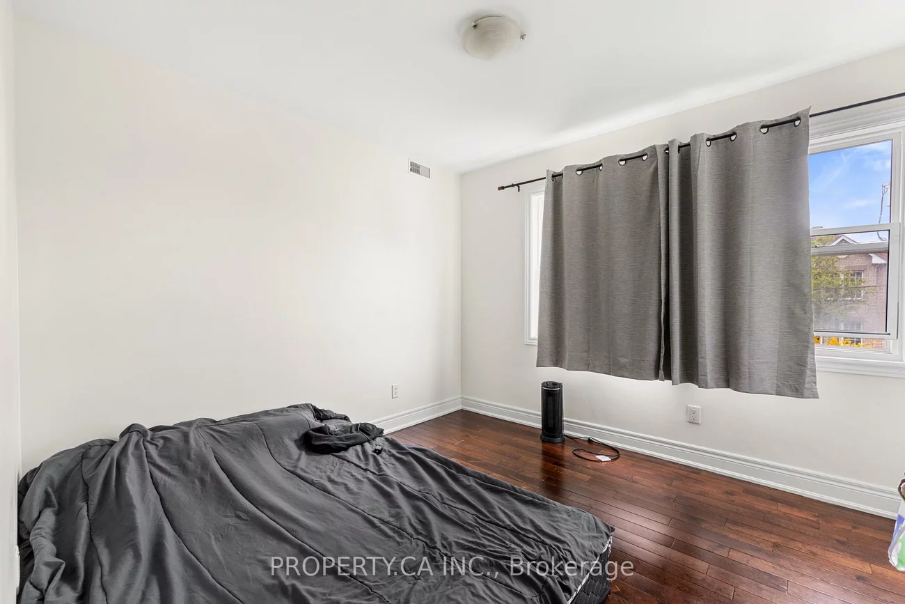 1213, Weston, Mount Dennis, Toronto