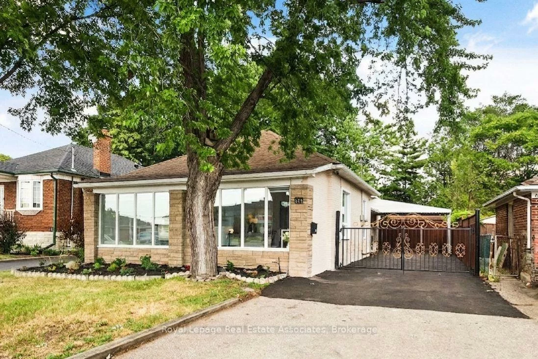 665, Kipling, Islington-City Centre West, Toronto