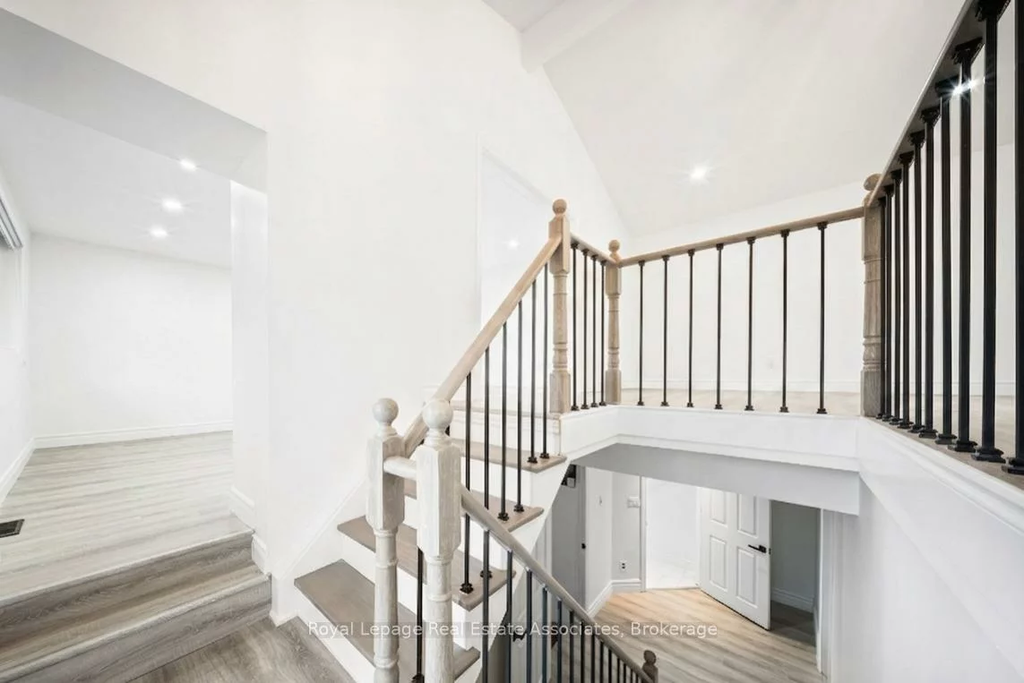 665, Kipling, Islington-City Centre West, Toronto