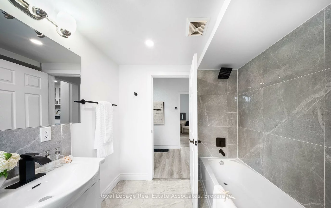 665, Kipling, Islington-City Centre West, Toronto