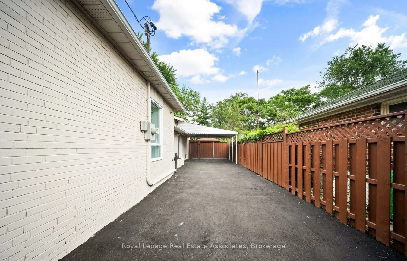 665, Kipling, Islington-City Centre West, Toronto