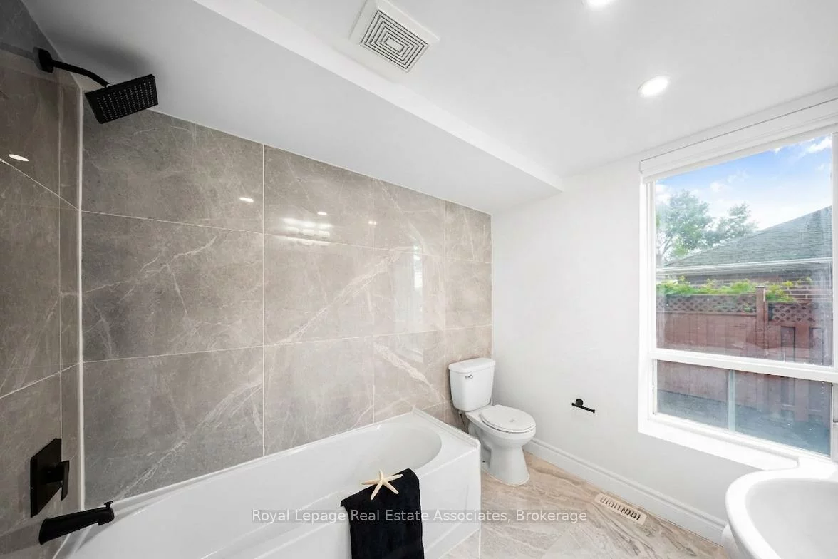 665, Kipling, Islington-City Centre West, Toronto