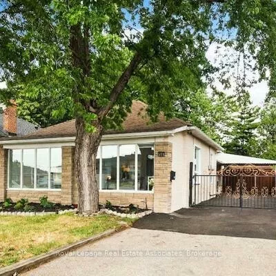 Commercial for sale, 665, Kipling, Islington-City Centre West, Toronto