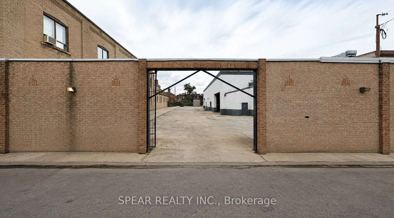 20, Jenet, Dovercourt-Wallace Emerson-Junction, Toronto