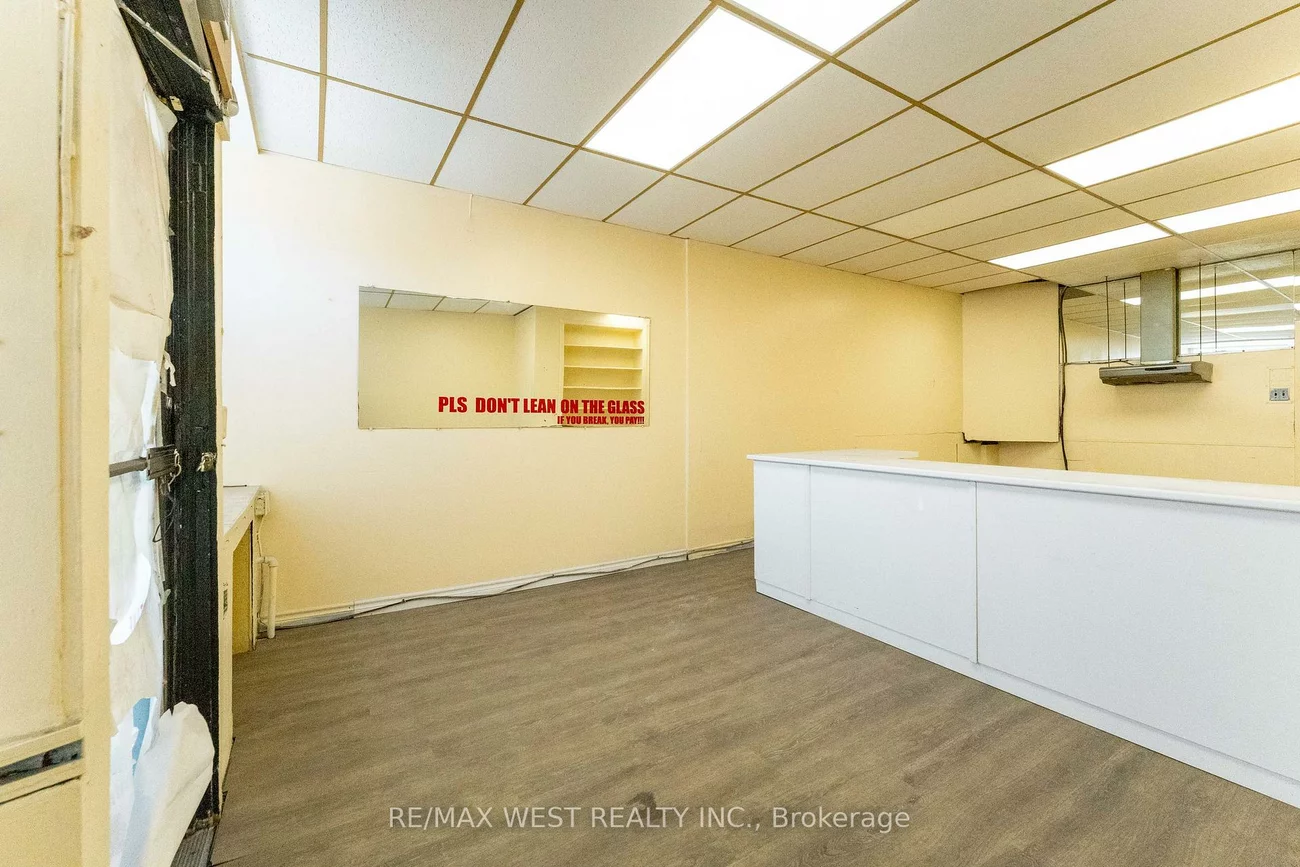 1311, King, South Parkdale, Toronto
