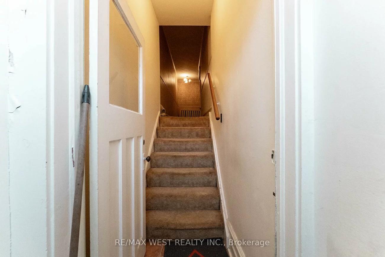 1311, King, South Parkdale, Toronto
