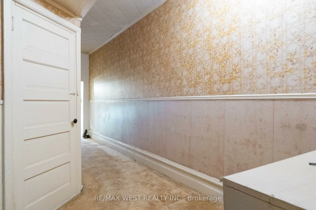 1311, King, South Parkdale, Toronto