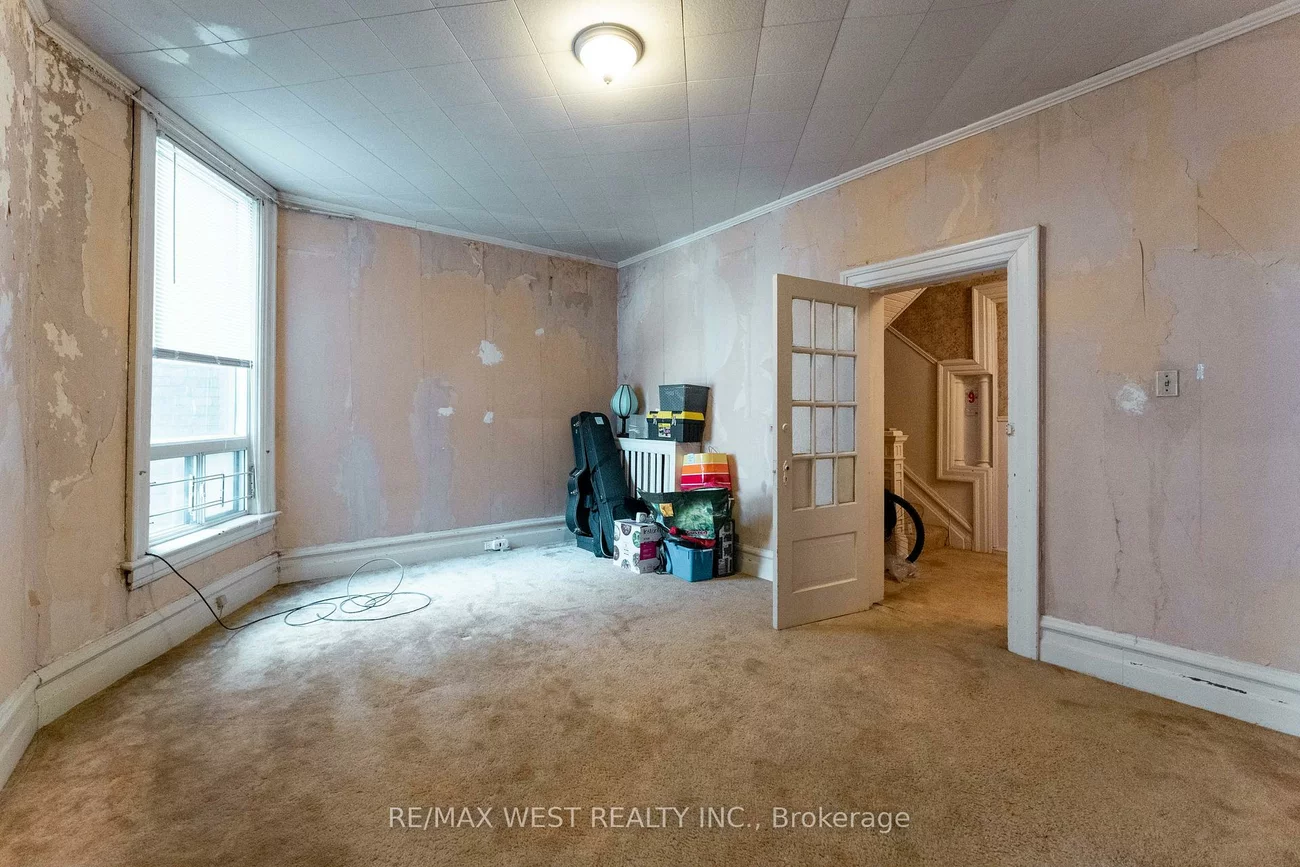 1311, King, South Parkdale, Toronto