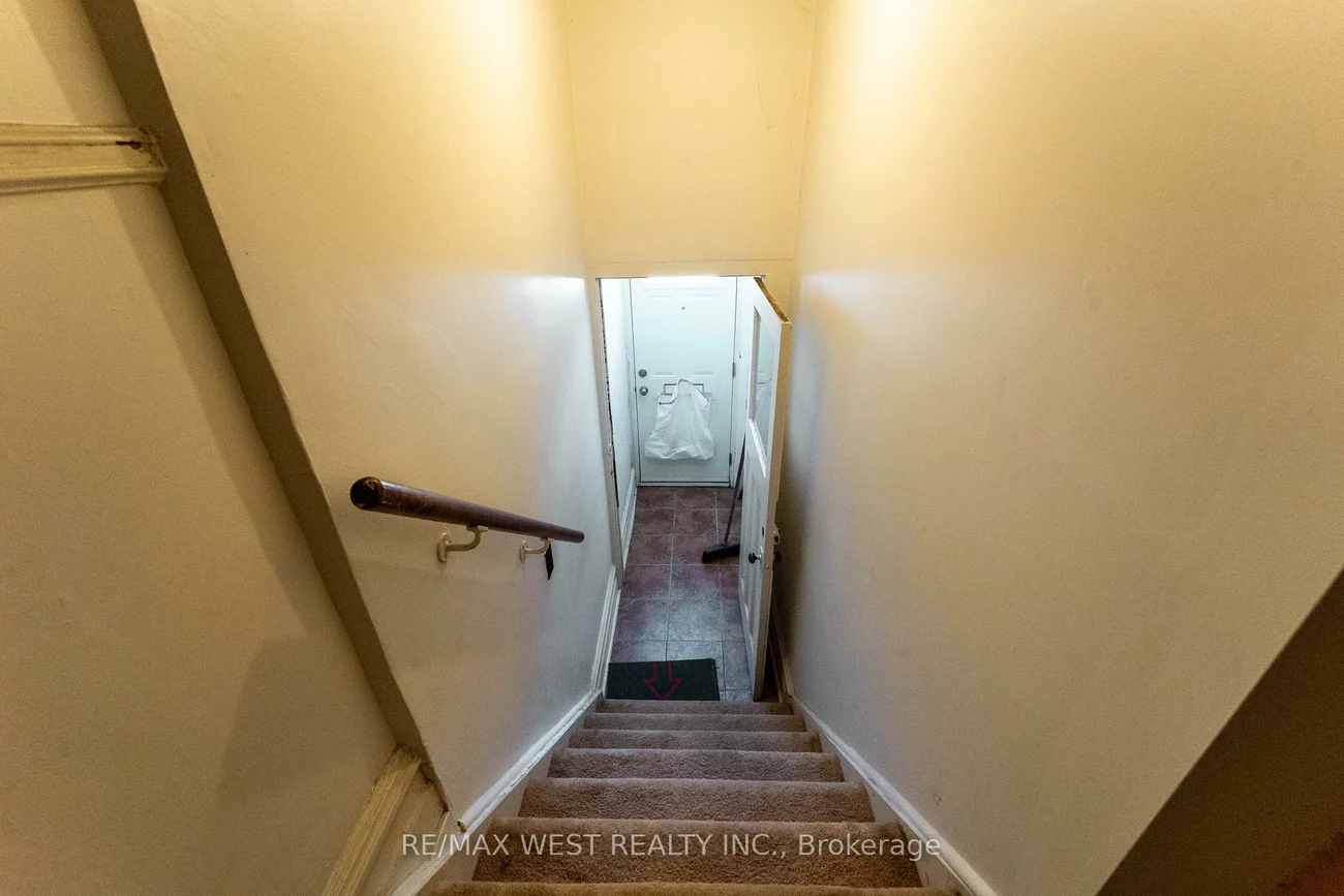 1311, King, South Parkdale, Toronto