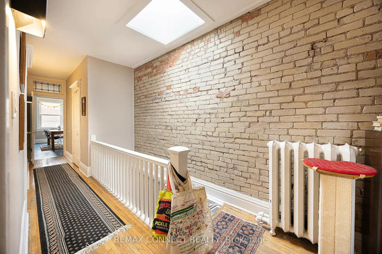 151, Roncesvalles, Roncesvalles, Toronto