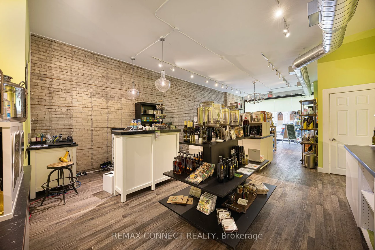 151, Roncesvalles, Roncesvalles, Toronto