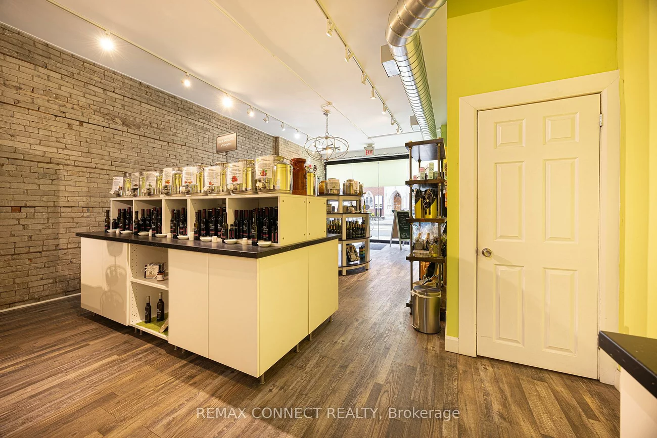 151, Roncesvalles, Roncesvalles, Toronto