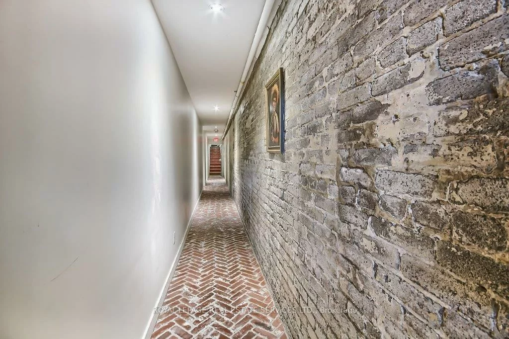 3047, Dundas, Junction Area, Toronto