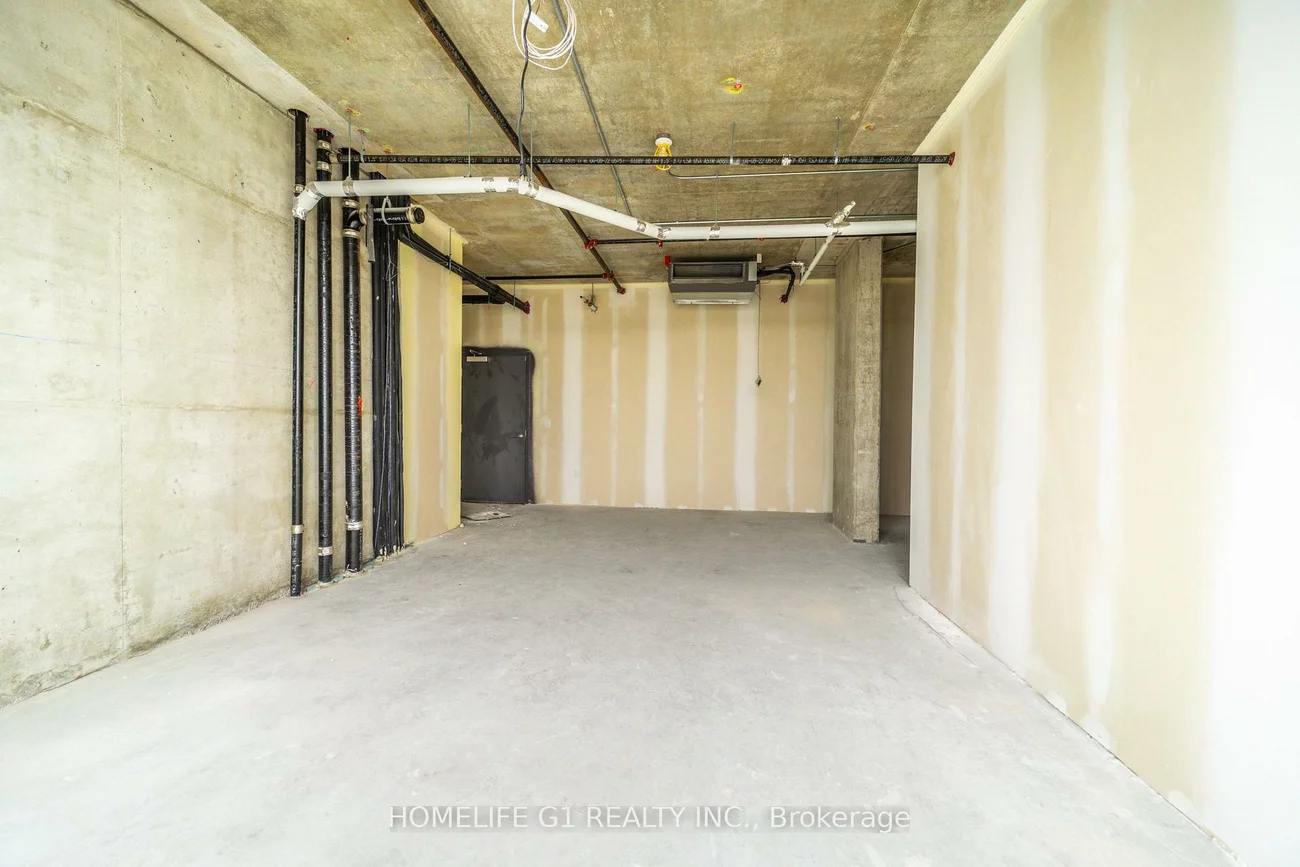 600, Dixon, West Humber-Clairville, Toronto