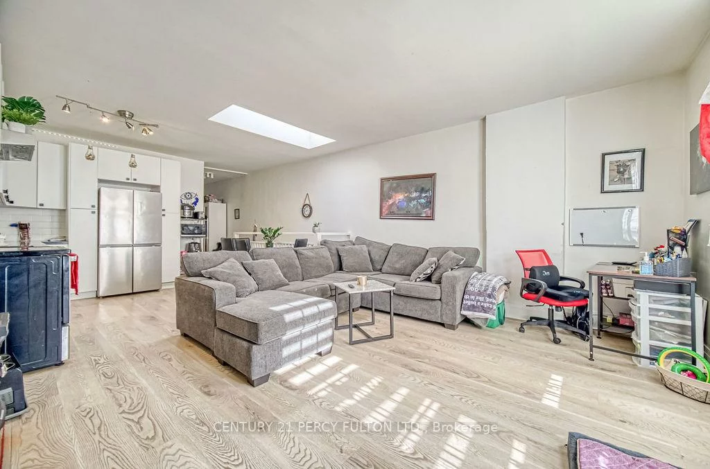 1606, Queen, South Parkdale, Toronto