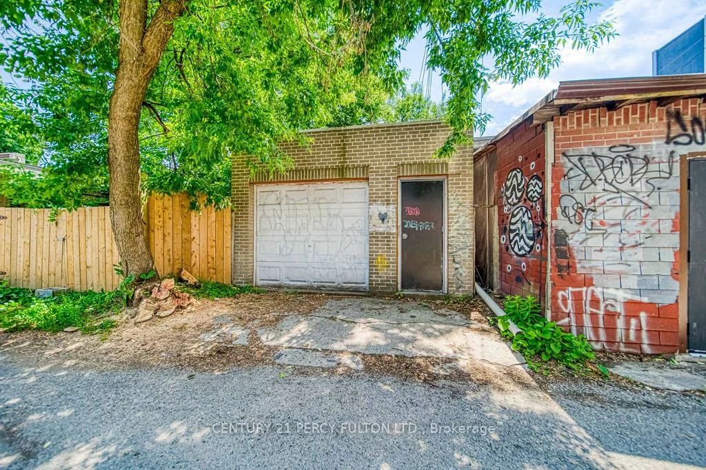 1606, Queen, South Parkdale, Toronto