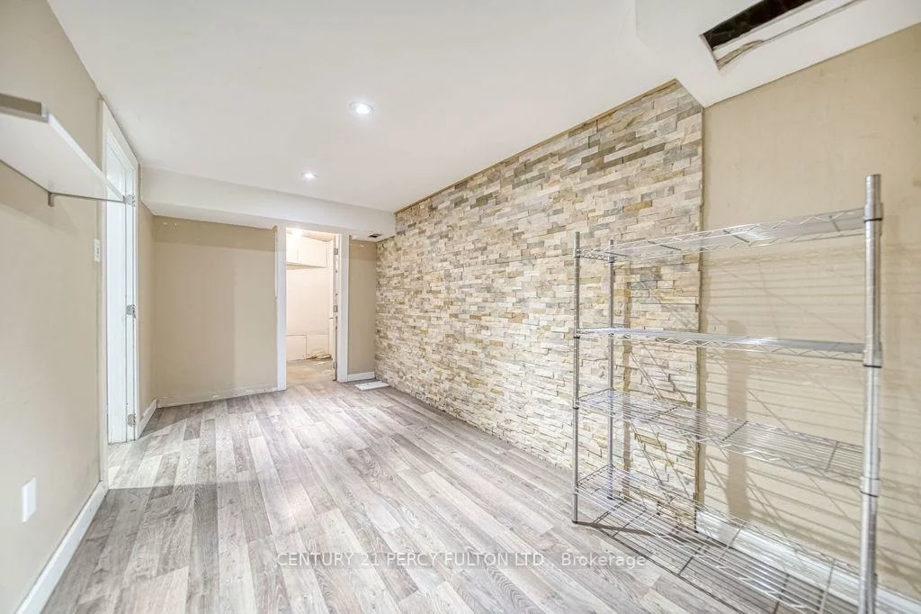 1606, Queen, South Parkdale, Toronto