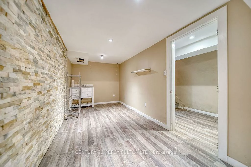 1606, Queen, South Parkdale, Toronto
