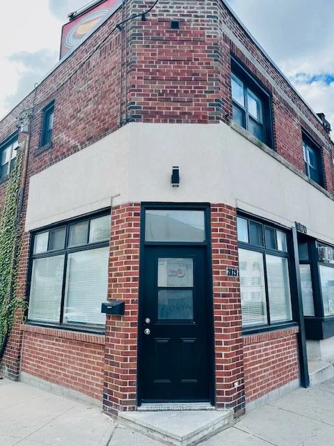 2029-2031, Eglinton, Caledonia-Fairbank, Toronto
