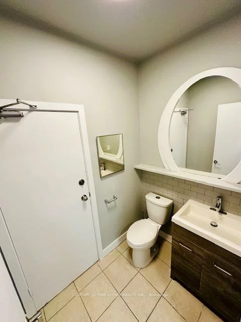 2029-2031, Eglinton, Caledonia-Fairbank, Toronto
