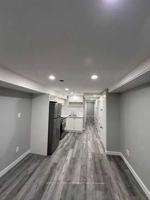 2029-2031, Eglinton, Caledonia-Fairbank, Toronto