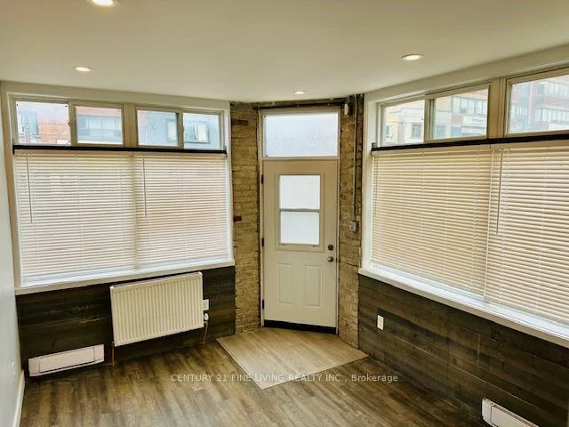 2029-2031, Eglinton, Caledonia-Fairbank, Toronto