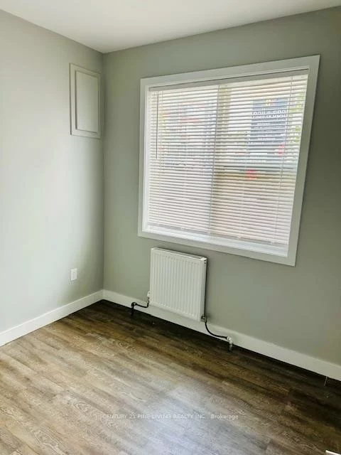 2029-2031, Eglinton, Caledonia-Fairbank, Toronto