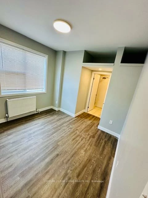 2029-2031, Eglinton, Caledonia-Fairbank, Toronto