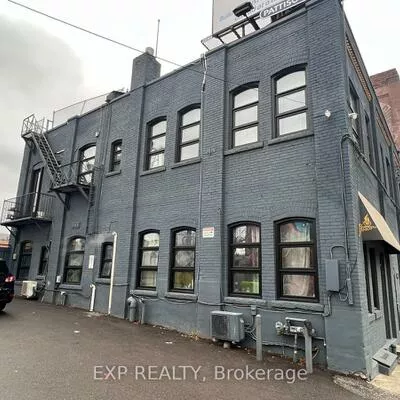 Commercial for sale, 2480, Dundas, High Park North, Toronto
