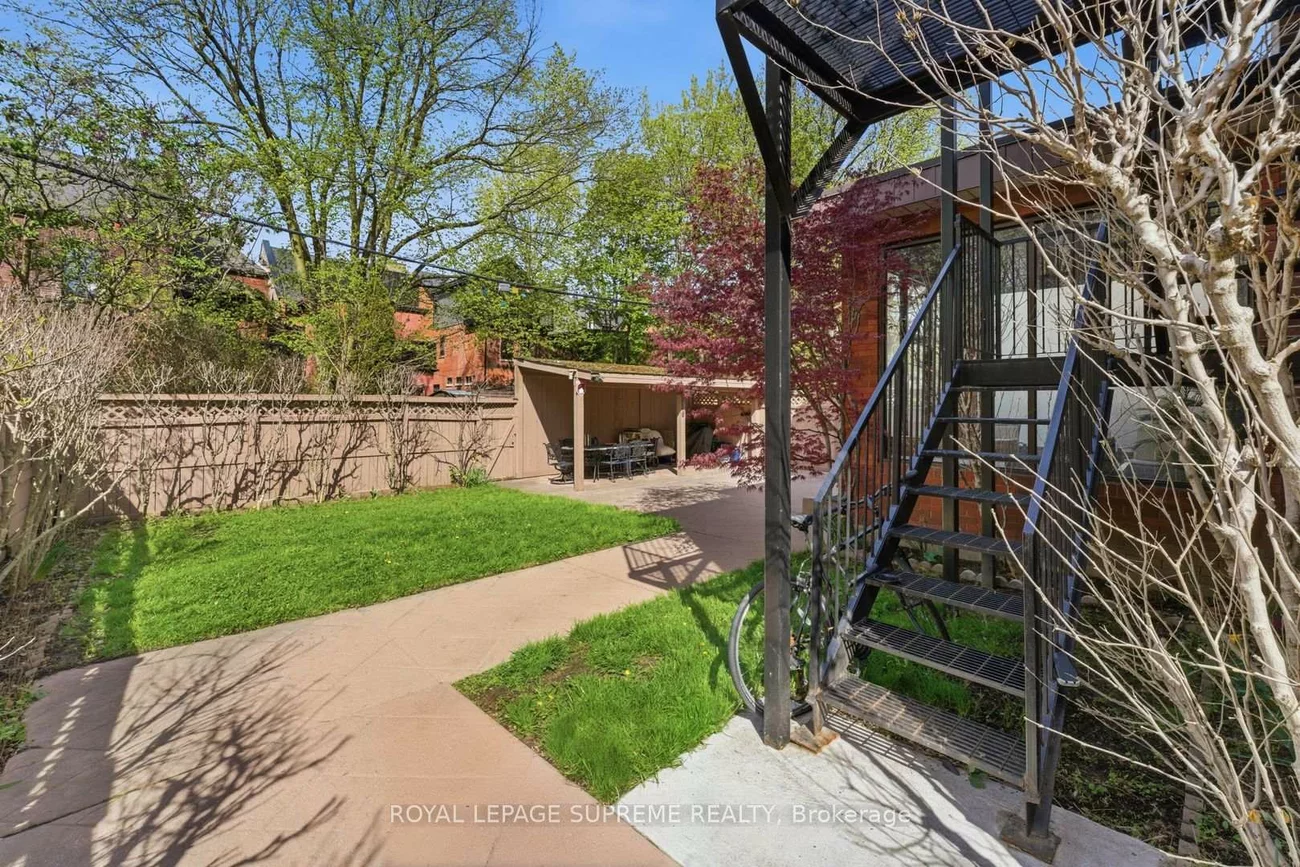 20, Maynard, South Parkdale, Toronto