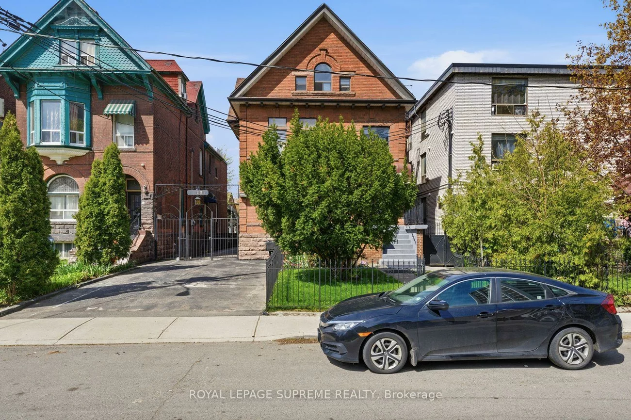 20, Maynard, South Parkdale, Toronto
