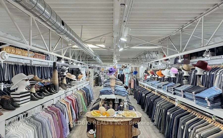 130, Industry, Brookhaven-Amesbury, Toronto