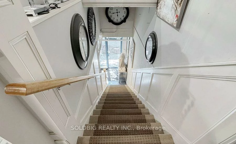 130, Industry, Brookhaven-Amesbury, Toronto