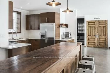 1444, Dupont, Junction Area, Toronto