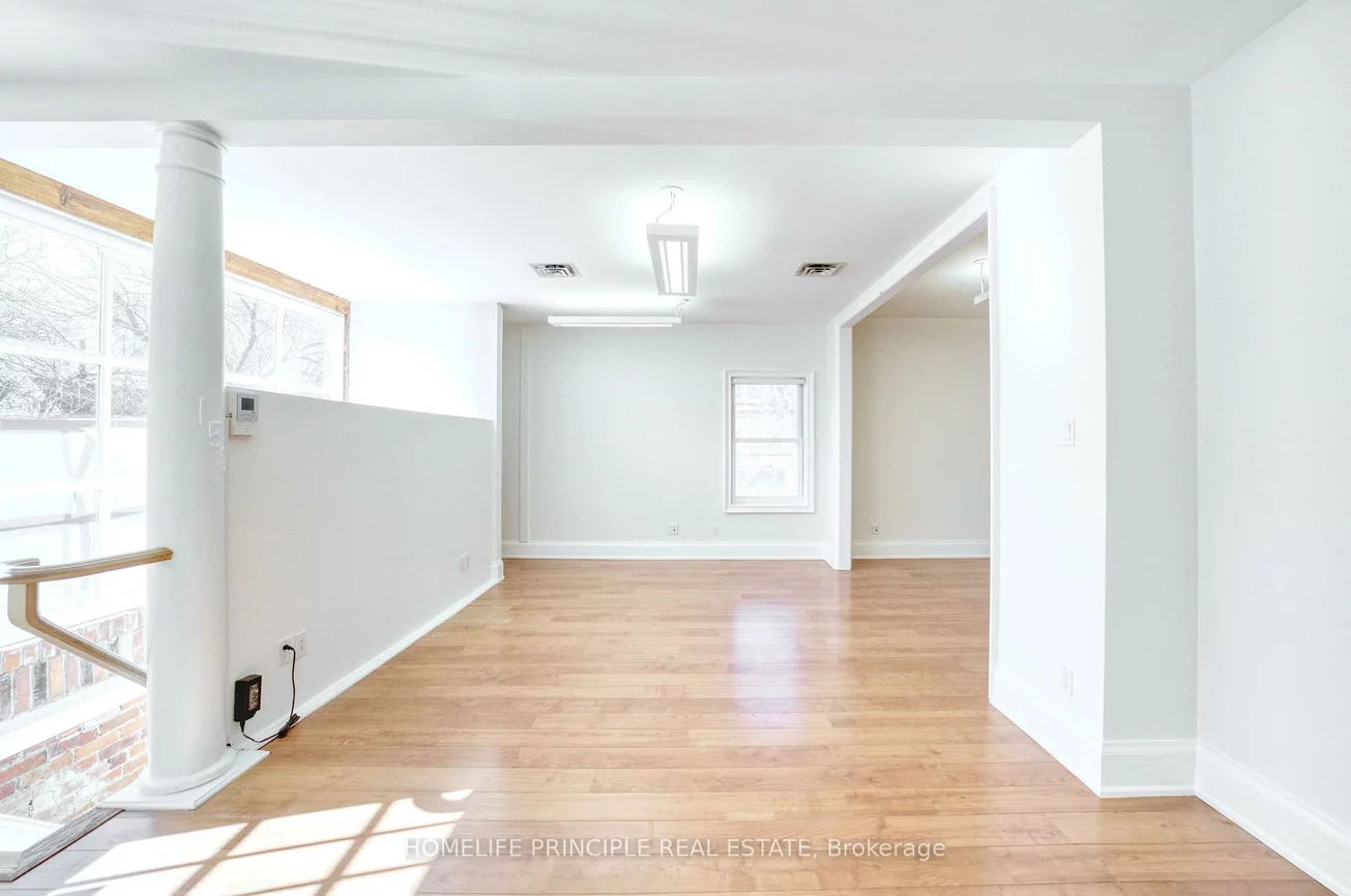 995, Dupont, Dovercourt-Wallace Emerson-Junction, Toronto