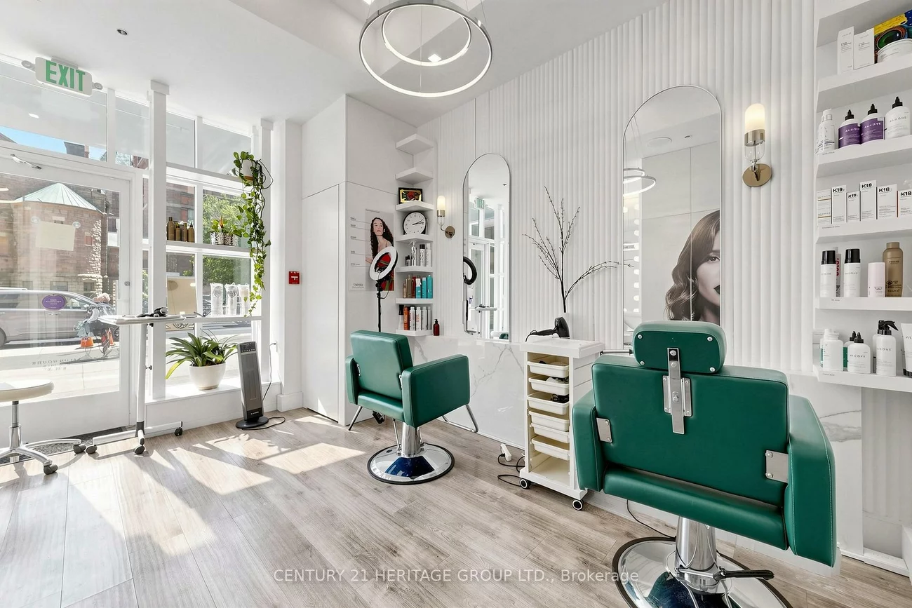 220, Bloor, Annex, Toronto