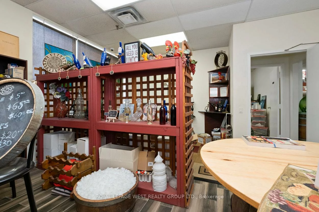 45, Densley, Brookhaven-Amesbury, Toronto