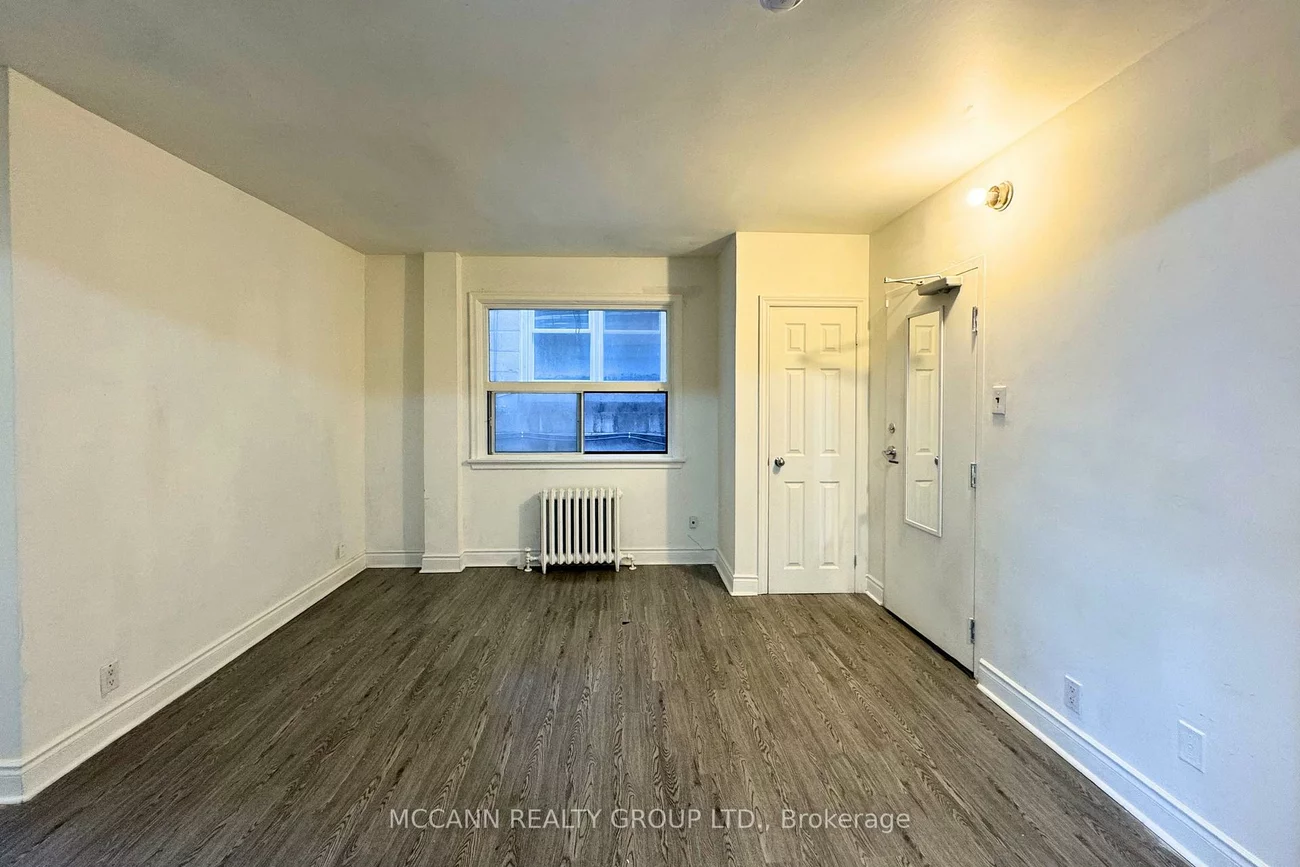 2544, Eglinton, Beechborough-Greenbrook, Toronto