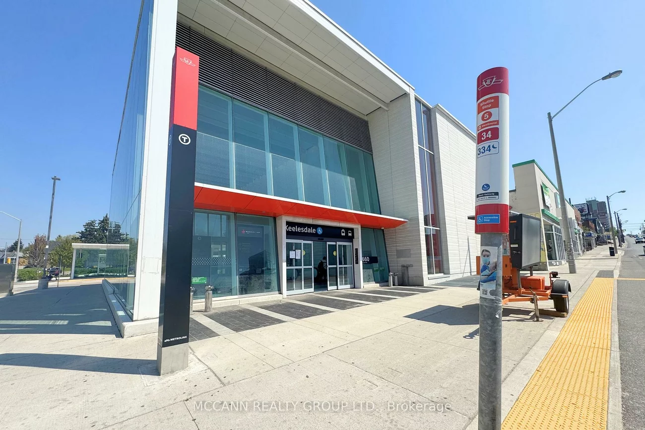 2544, Eglinton, Beechborough-Greenbrook, Toronto
