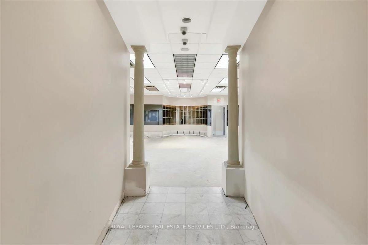 2547A, Eglinton, Keelesdale-Eglinton West, Toronto