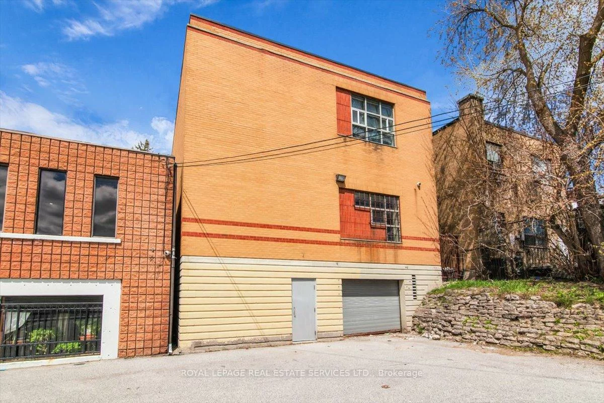 2547A, Eglinton, Keelesdale-Eglinton West, Toronto