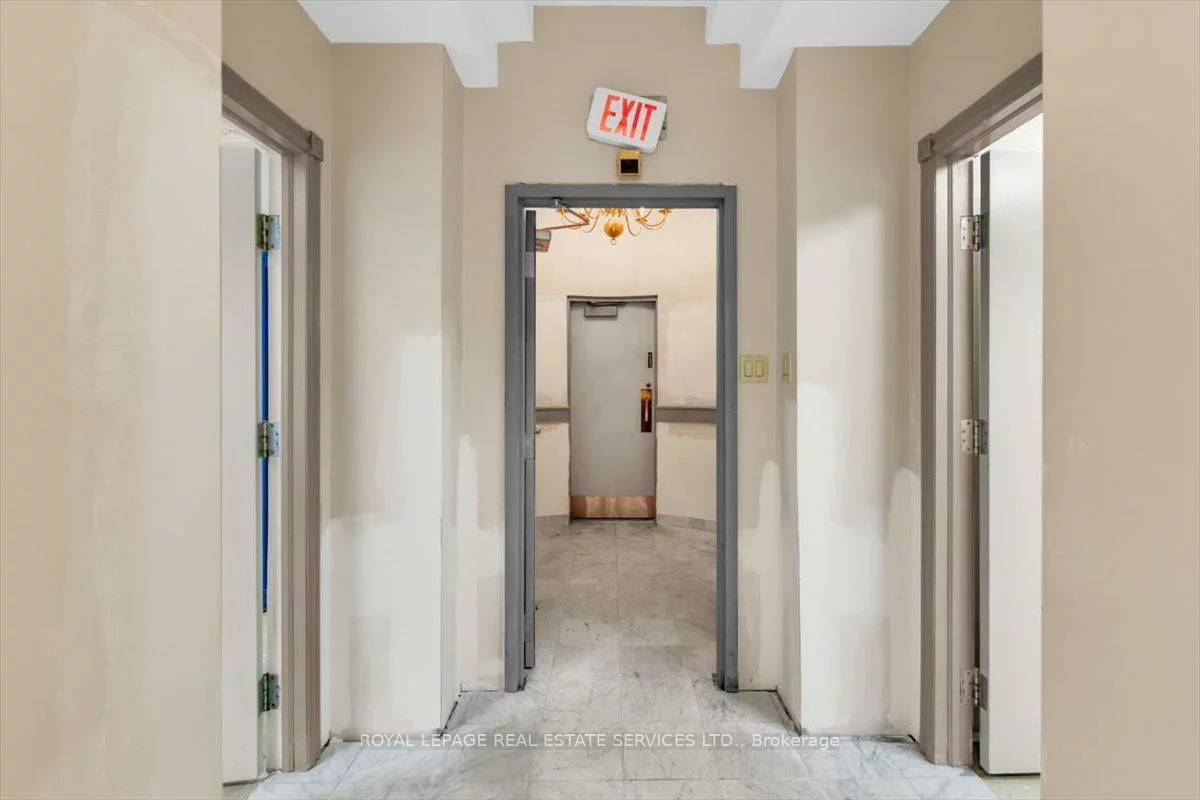 2547A, Eglinton, Keelesdale-Eglinton West, Toronto