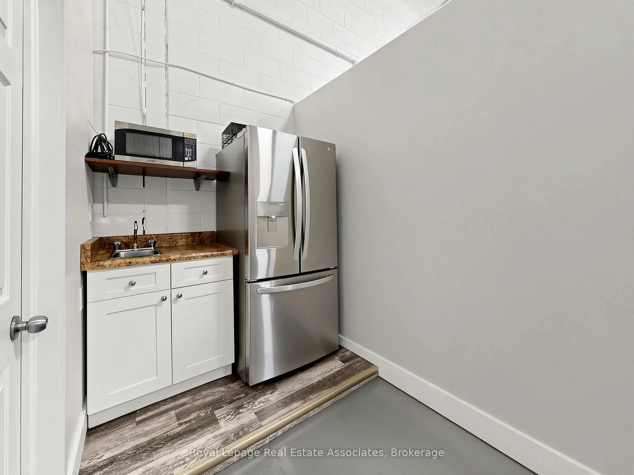 41, Shorncliffe, Islington-City Centre West, Toronto