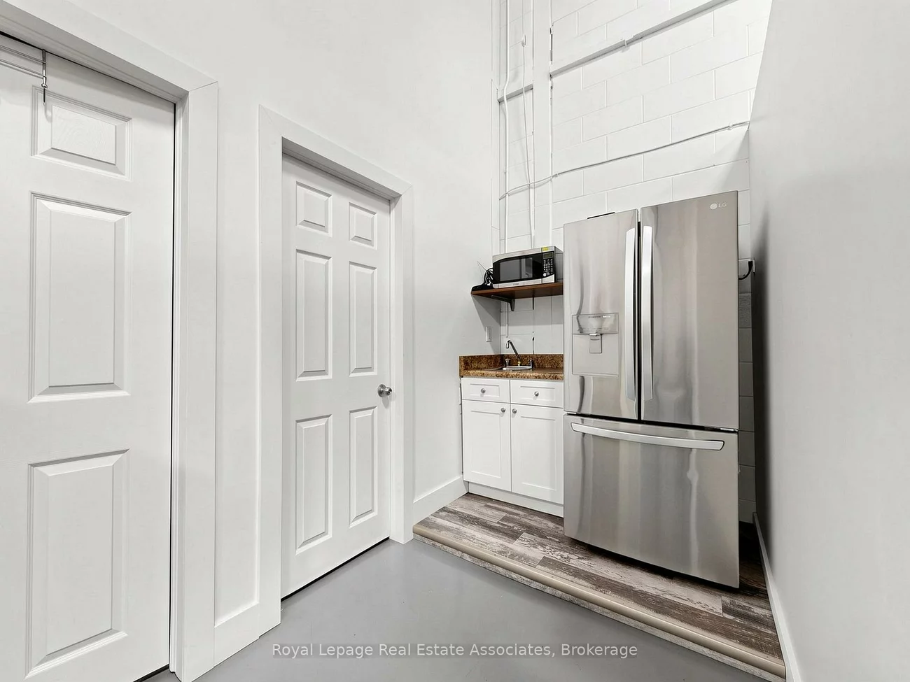 41, Shorncliffe, Islington-City Centre West, Toronto