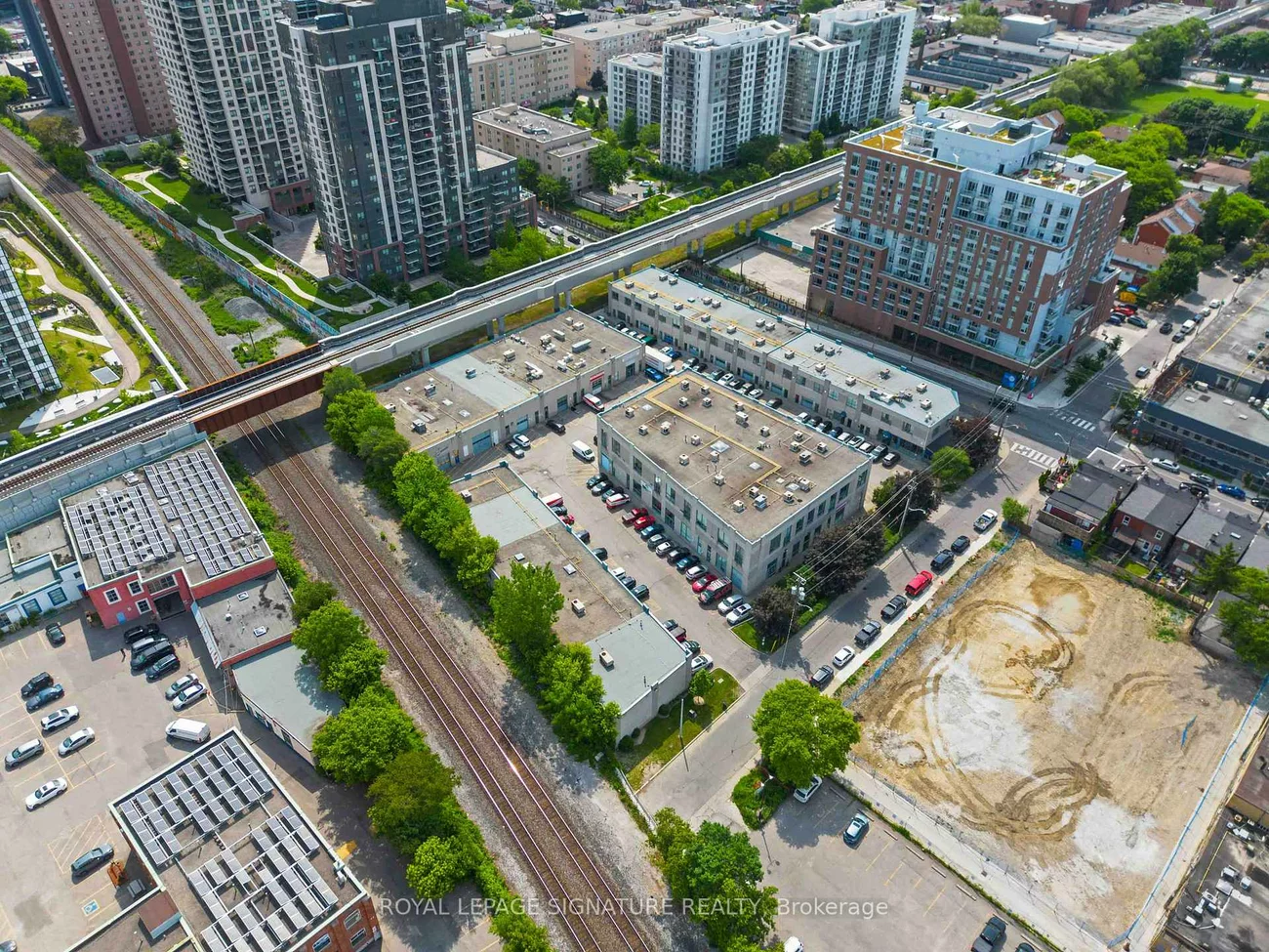 1444, Dupont, Dovercourt-Wallace Emerson-Junction, Toronto