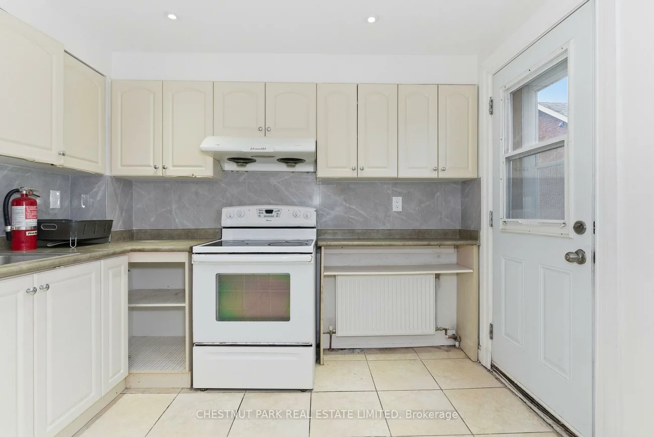 41, Roncesvalles, Roncesvalles, Toronto
